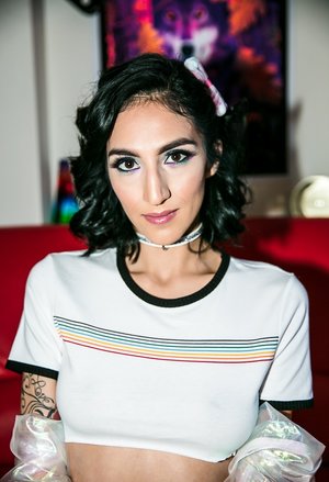 18 year old cutie Carmen Callaway sexys her two study buddies at the same time